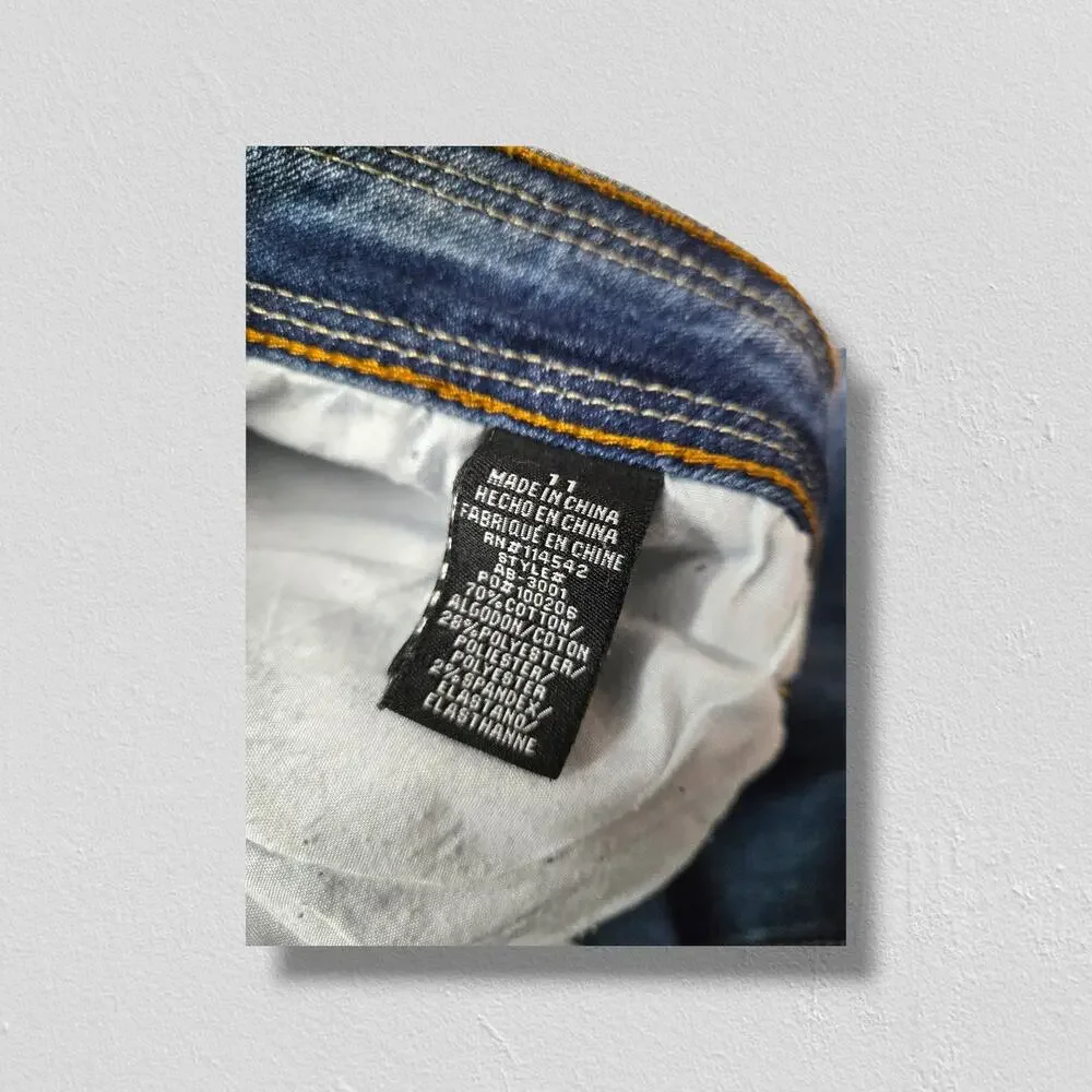 Dollhouse Jeans Womens Size 11 'CHARLEY' Blue Denim Straight Distressed Casual - Picture 9 of 10
